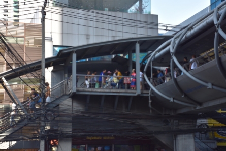 A Bangkok també hi ha carrers elevats per als vianants