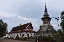 Wat Tat Luang